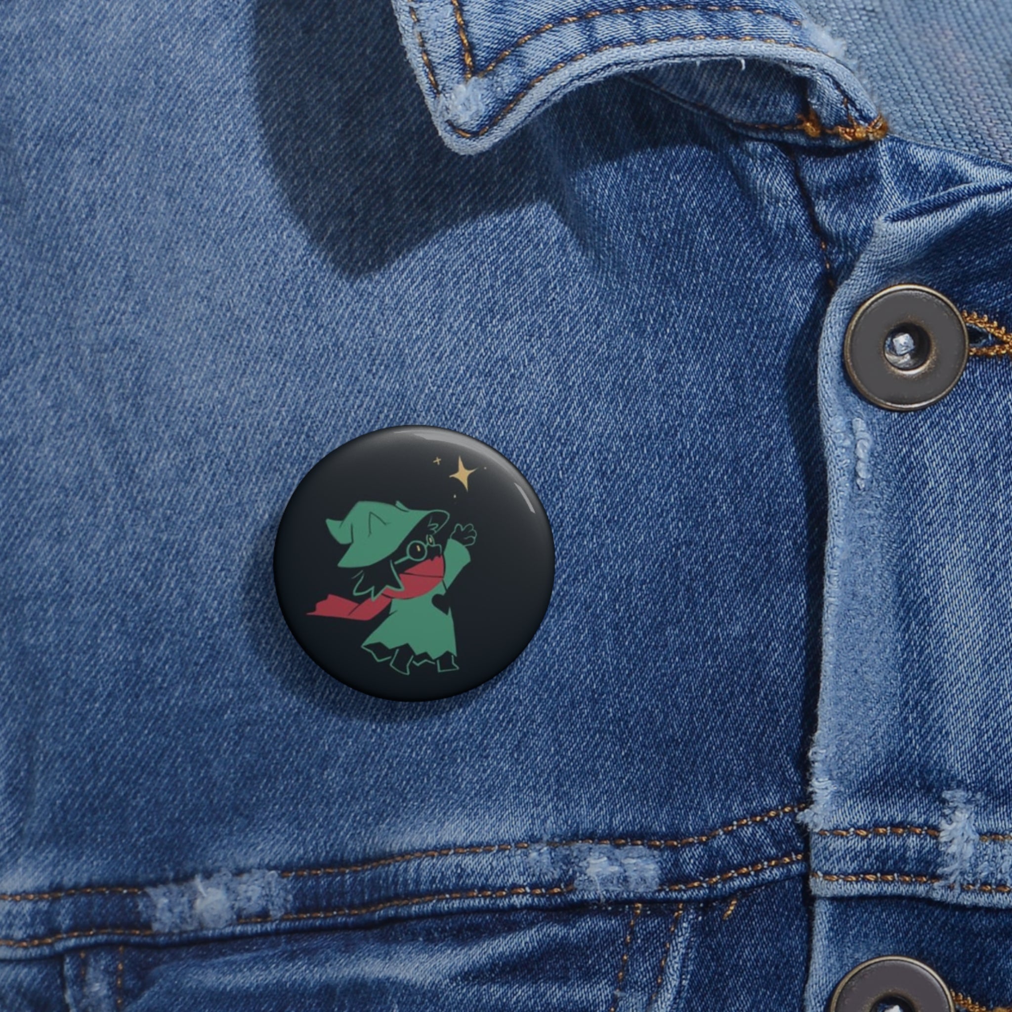 DeltaRune Ralsei Mysterious Green Mage character pin Button | Enamel-style round pin